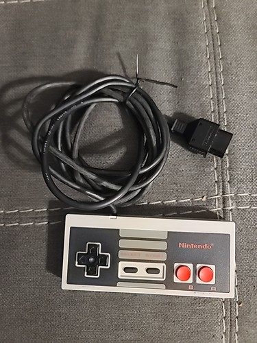 Nintendo nes system controller - nintendo,